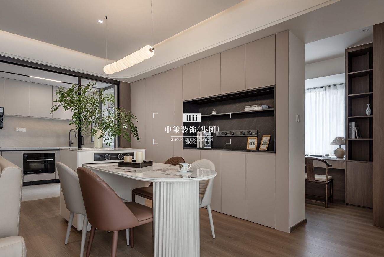 1774232612547636.jpg 沈旭娜-周珊-白马御府-16.jpg